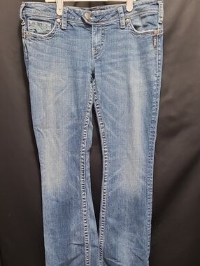 SILVER Jean Company  Light Blue Straight Leg Women's Jeans 33x33